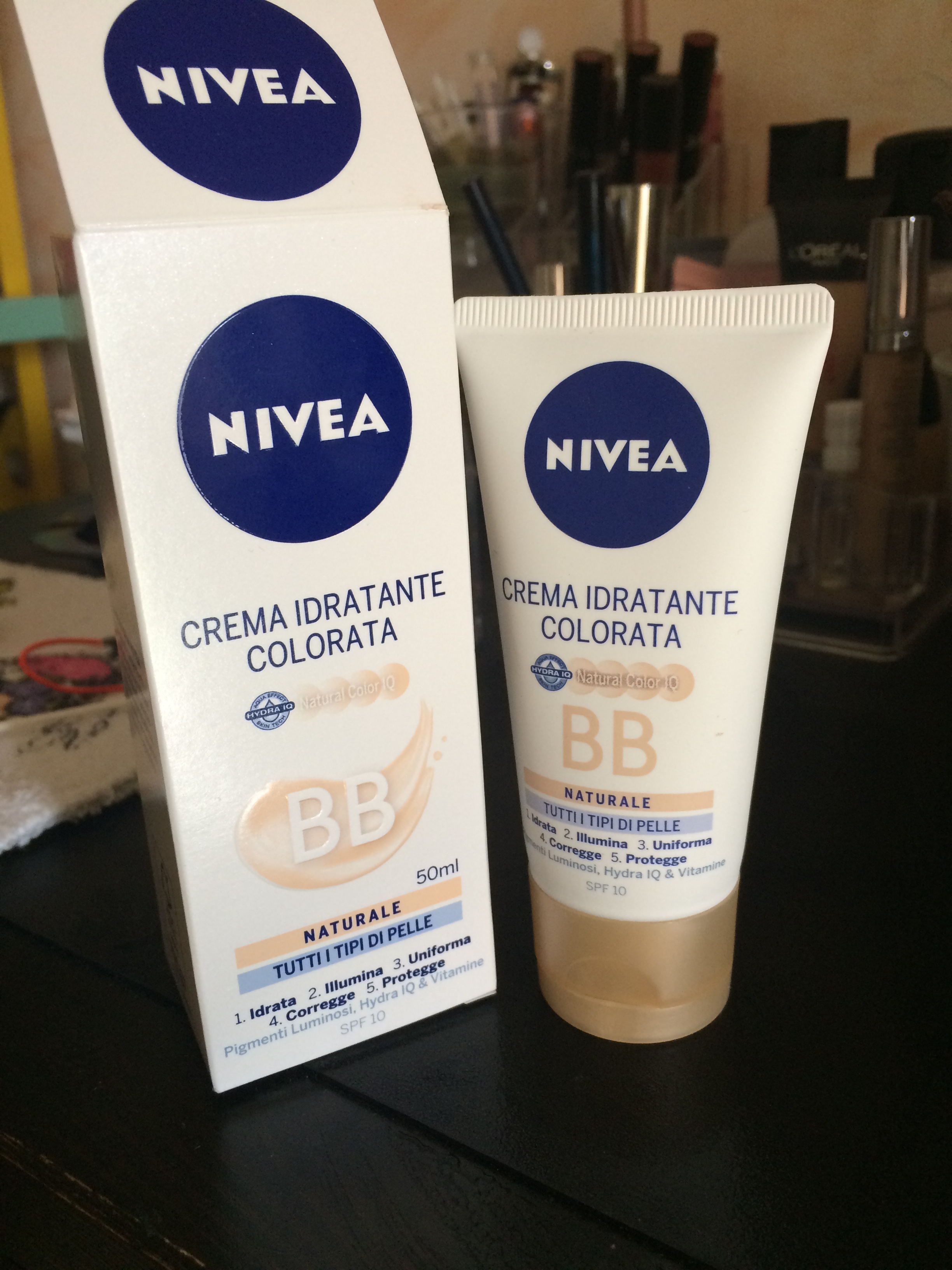 Nivea - Crema idratante colorata BB