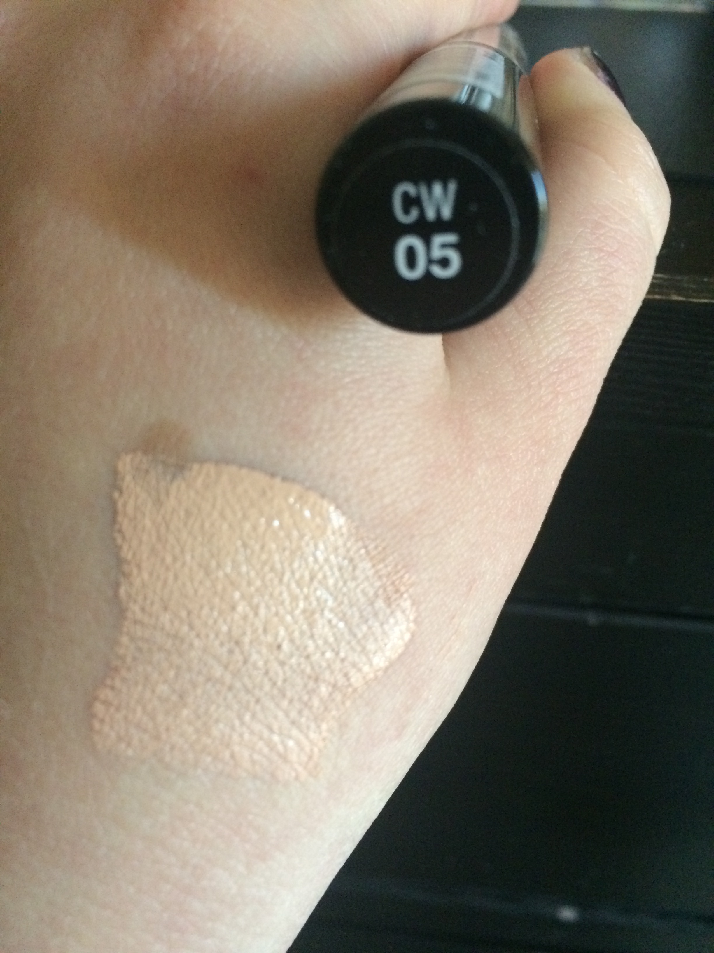 HD Photogenic concealer di NYX 