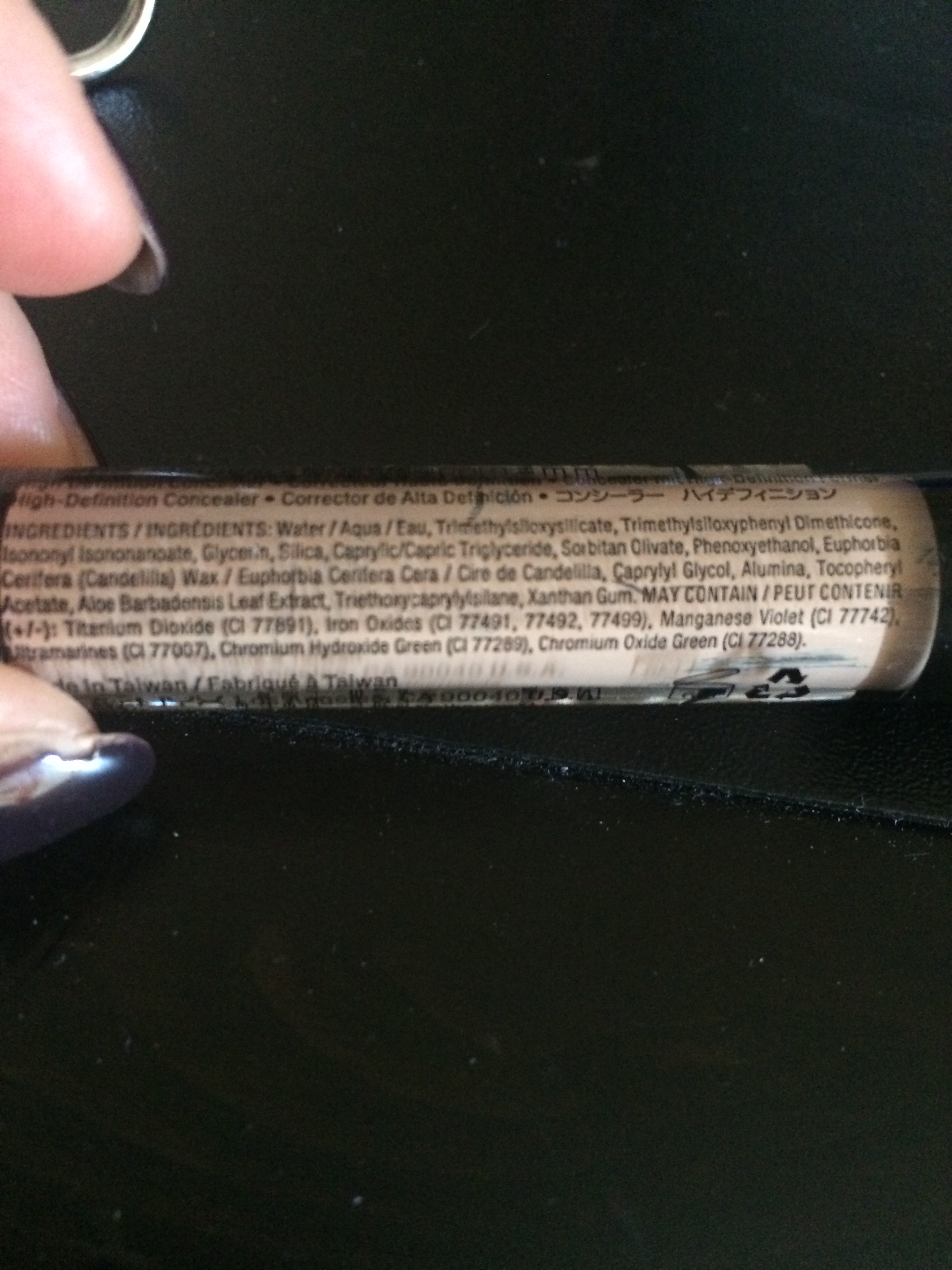 HD Photogenic concealer di NYX 